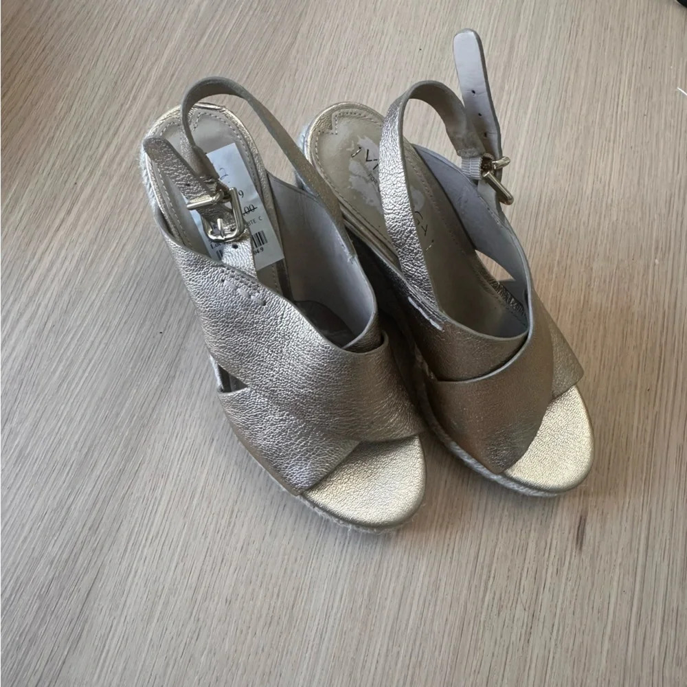 Via Spiga Gold Eapadrille Wedge 5.5 Pristine Condition - Picture 8 of 8